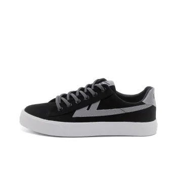 Warrior Trendy Versatile Comfortable Casual Wear resistant And Lightweight Low Top Canvas Shoes Unisex Black Gray Color