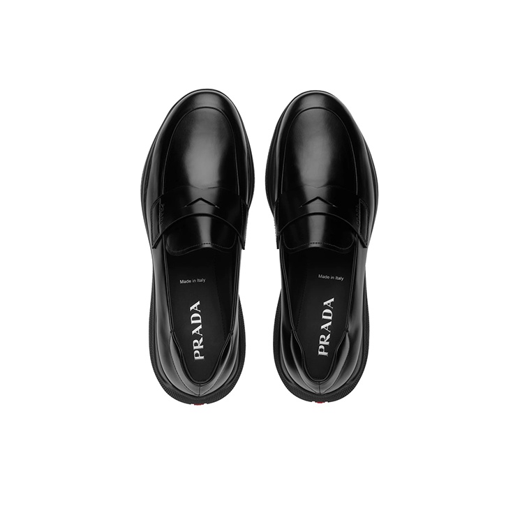 PRADA チェックマフラー滑らかな肌触り PRADA Toblach Brushed Leather Slip-on Sneakers Black Men's