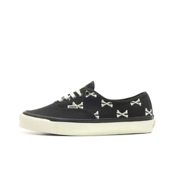 Vans Authentic Wtaps Black Crossbones