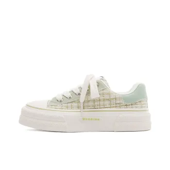 Warrior Chanel Inspired Anti Slip Wear Resistant Low Top Canvas Shoes Women's Light Green