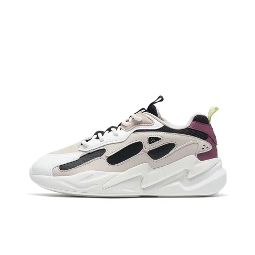 XTEP Chunky Sneakers Women's Low Top Black Rice