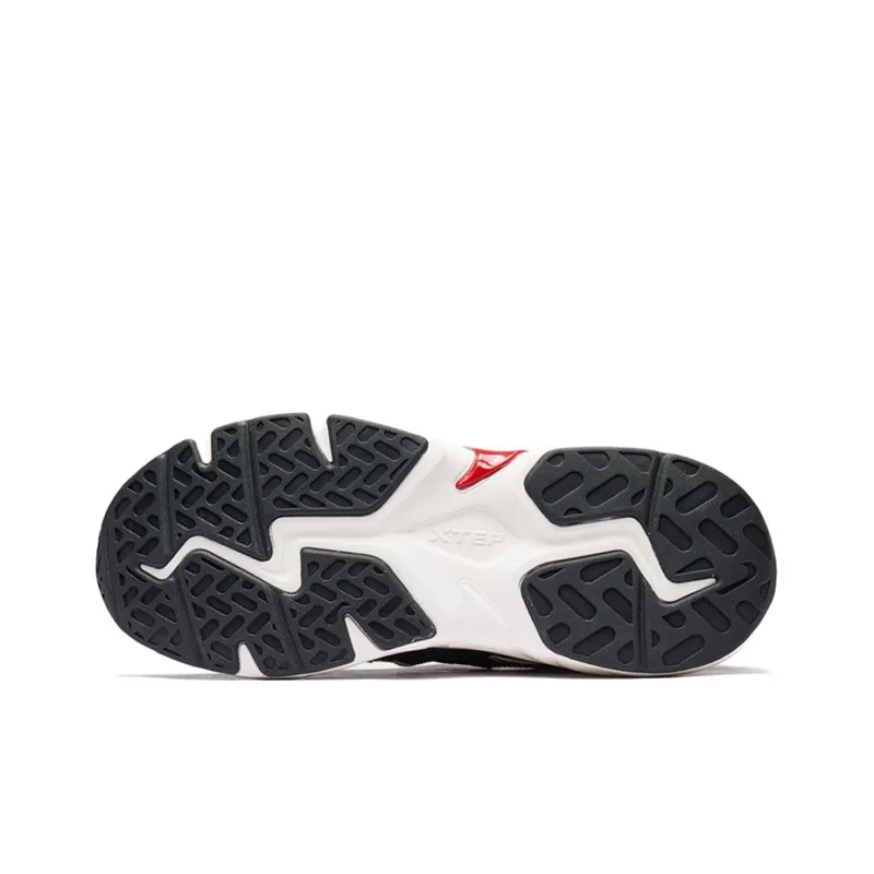 XTEP Anti Slip Wear Resistant Low Top Chunky Sneakers Black-3