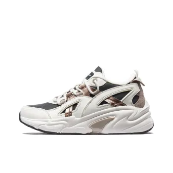 XTEP Urban Life Anti Slip Wear Resistant Low Top Chunky Sneakers Women's White Black