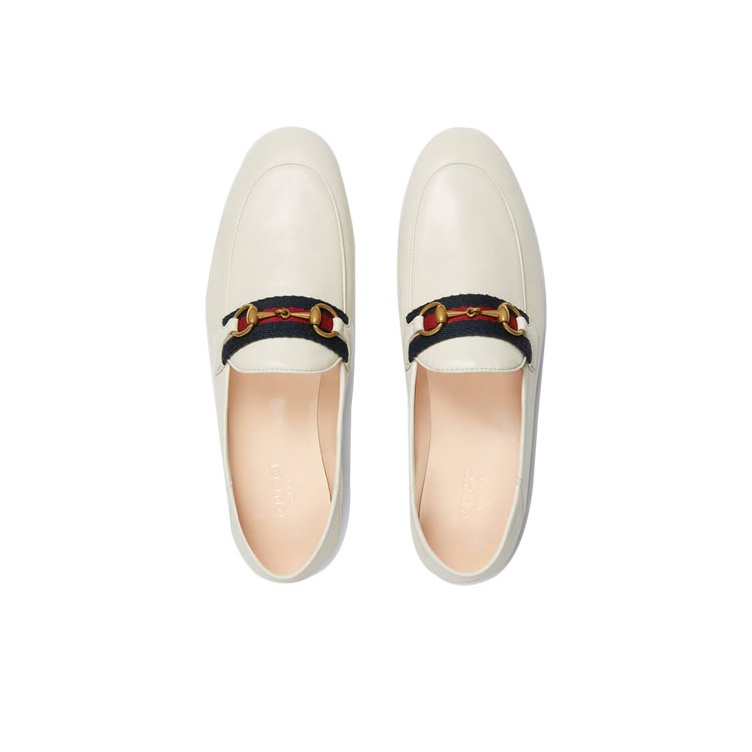 Gucci slip shops on white