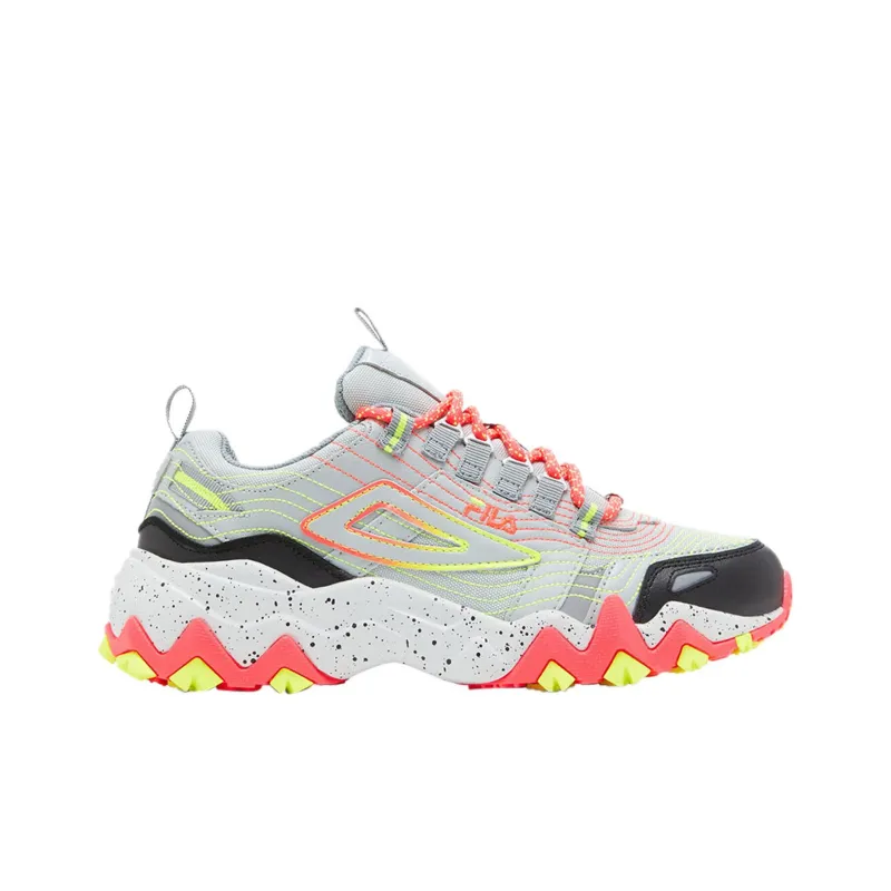 FILA Oakmont Tr Anti Slip Wear Resistant Low Top Chunky Sneakers Women's Gray Red-1