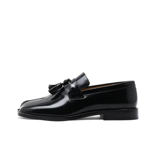 Maison Margiela Tabi Tassel-detail Leather Loafers