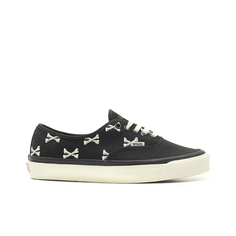 Vans Authentic Wtaps Black Crossbones-1