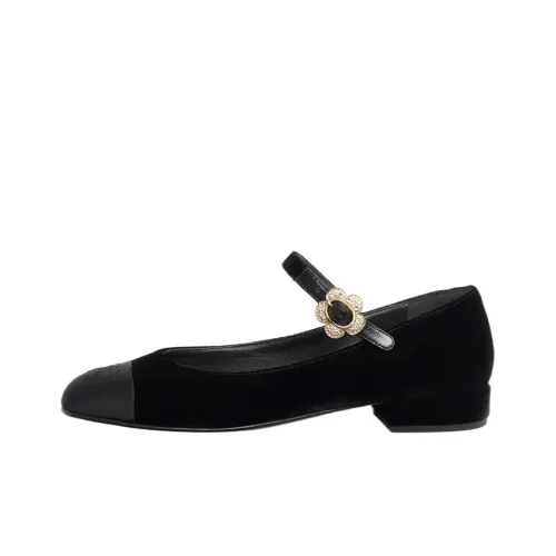 CHANEL Women's Casual Shoes Women's Black