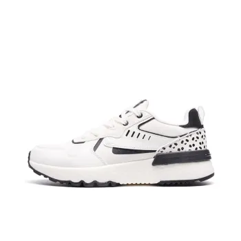 XTEP Light Year 1.0 Chunky Sneakers Women's Low Top White/Black