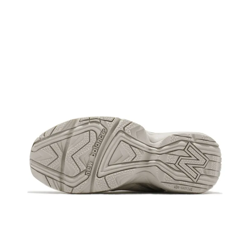 New Balance NB 452 Cushioned Slip Resistant Low Top Chunky Sneakers Women's Greige-4