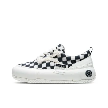VESSEL Pixel Light Anti Slip And Wear Resistant Lightweight Low Top Canvas Shoes Unisex Black White