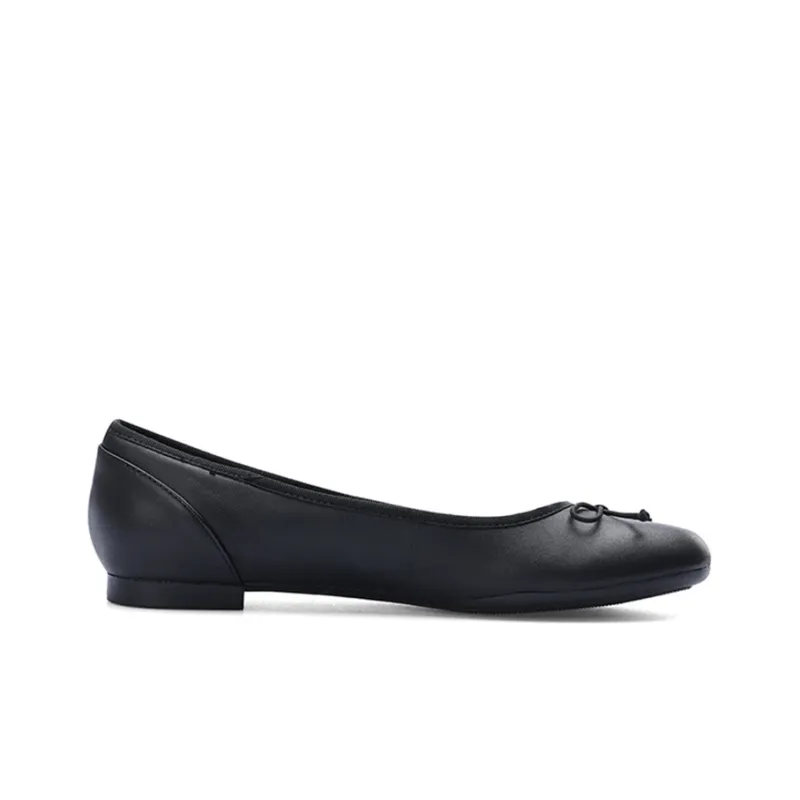 Clarks Women's Casual Shoes Women's Low Top Black-1