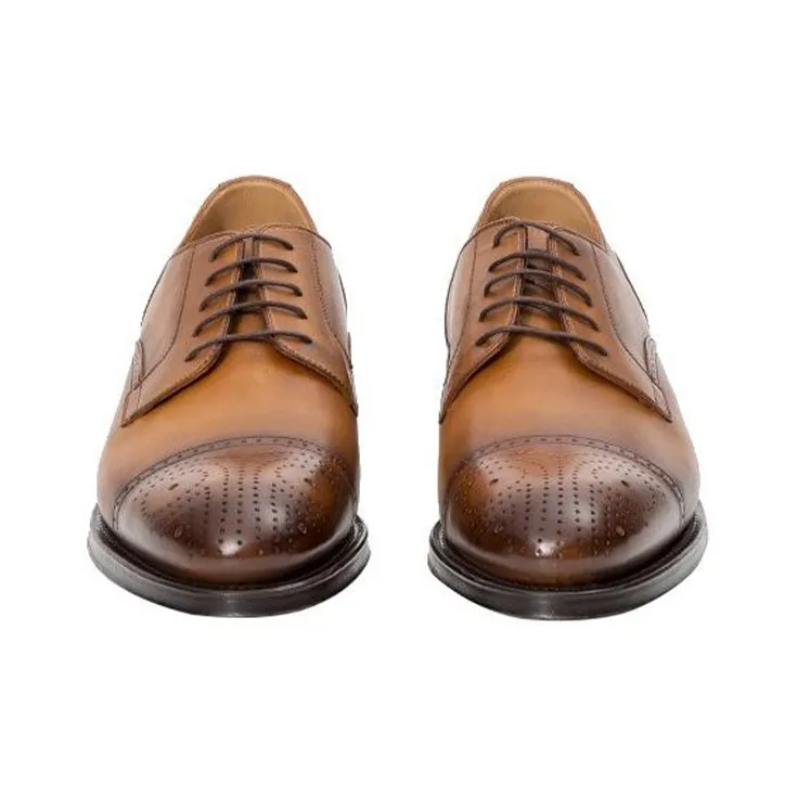 GUCCI Dress Shoes Men Low Top Brown-2