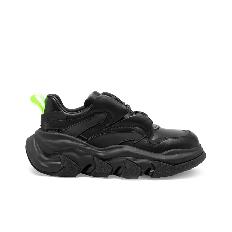 MIO Chunky Sneakers Women's Low Top Black-1