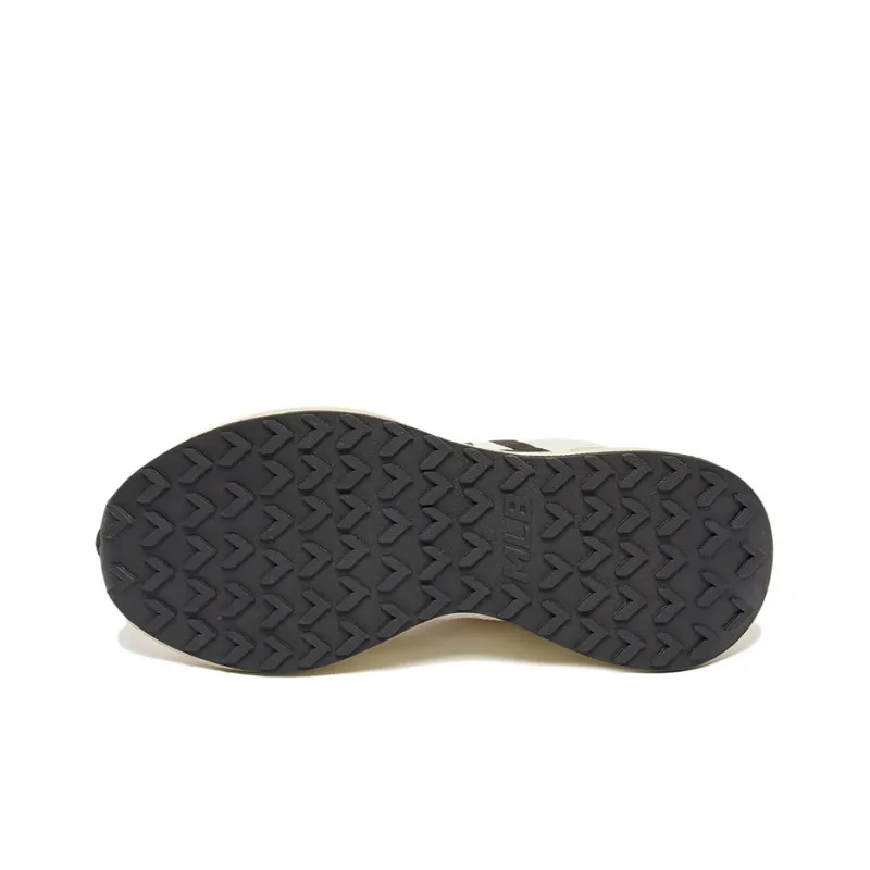 MLB Chunky Jogger Seamball Yankees 'Beige Black'-5