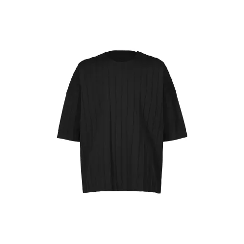 ISSEY MIYAKE T-Shirts Men Black