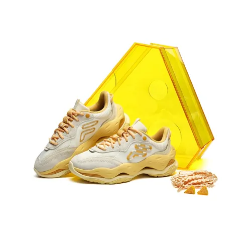 FILA FUSION Cheese Chunky Sneakers Women's Low-Top Winter White/Gold Apricot Yellow