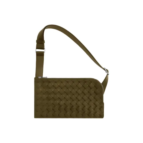 Bottega Veneta Calfskin Handheld, One Shoulder, Crossbody Fanny Pack Regular Men's Dark Brown