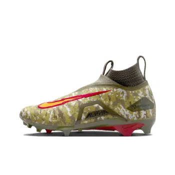 Nike X Travis Kelce Alpha Menace Elite 3 'Digital Camo'