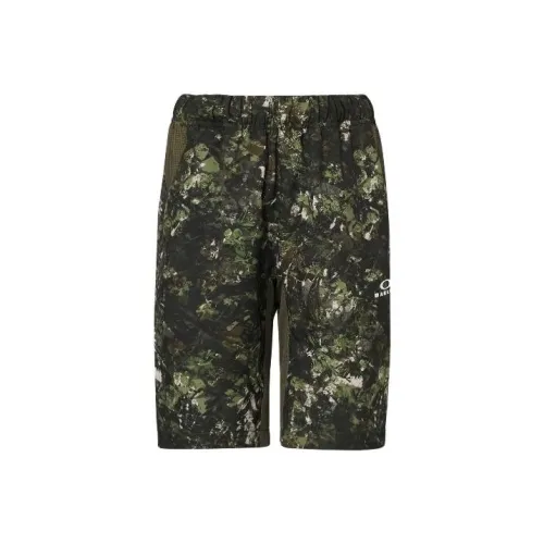 Oakley Casual Shorts Men Green