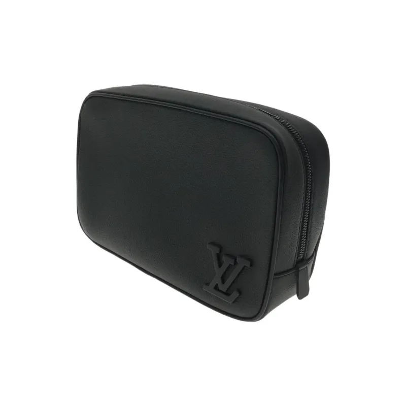 LOUIS VUITTON Toilet Pouch-3