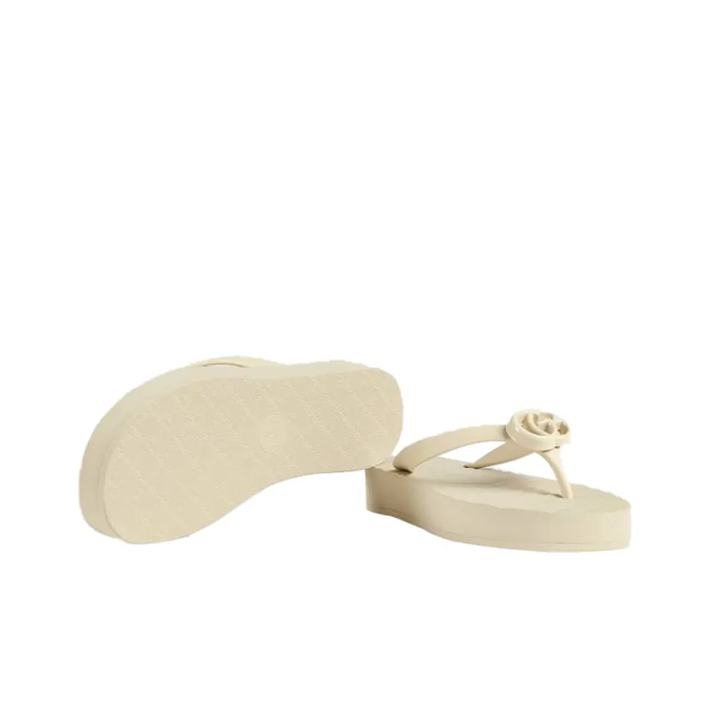 GUCCI Chevron Thong Sandal White Rubber Women's-4