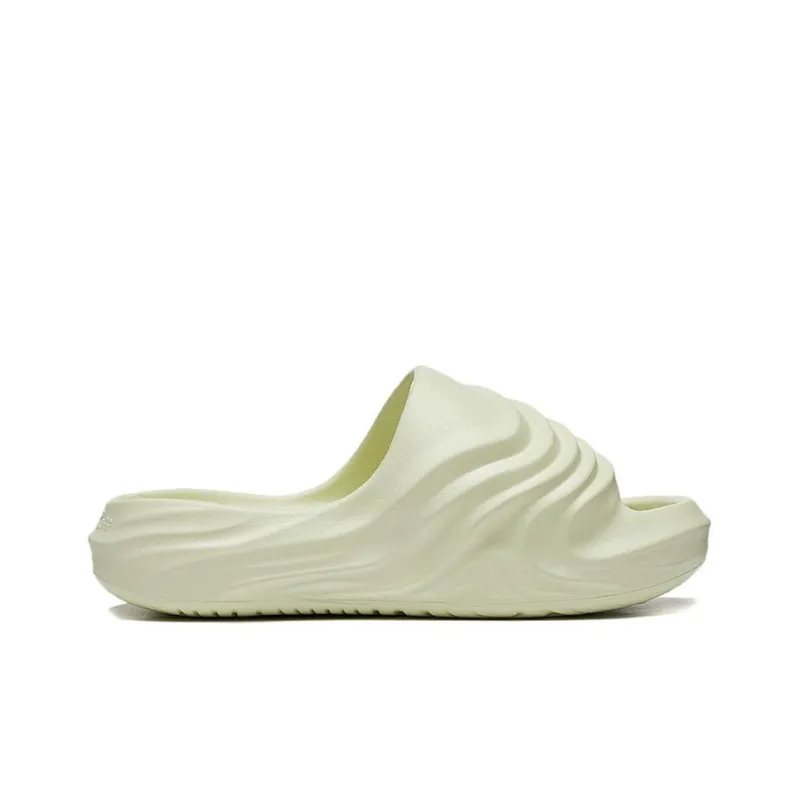 LiNing Quiet Abrasion Resistant Slide Slippers Women's Light Fruit Green-1