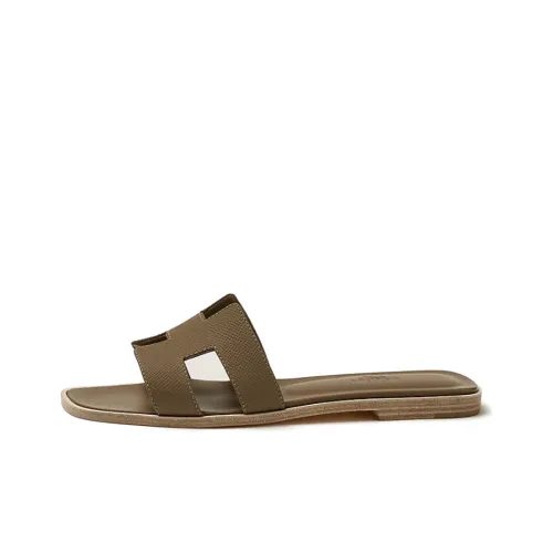 HERMES Oran Sandal Etoupe Epsom Leather