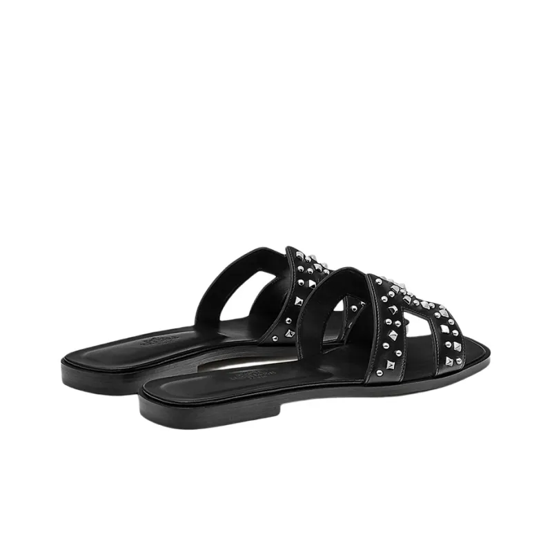 HERMES Oran Sandal Noir Stud Calfskin-3