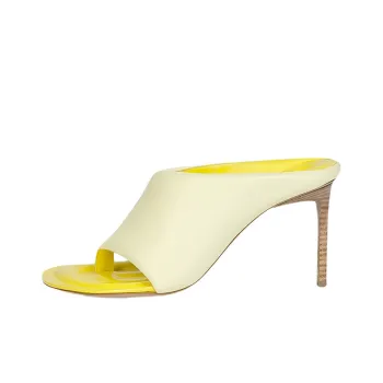 Jacquemus Flip Flops Women's Yellow