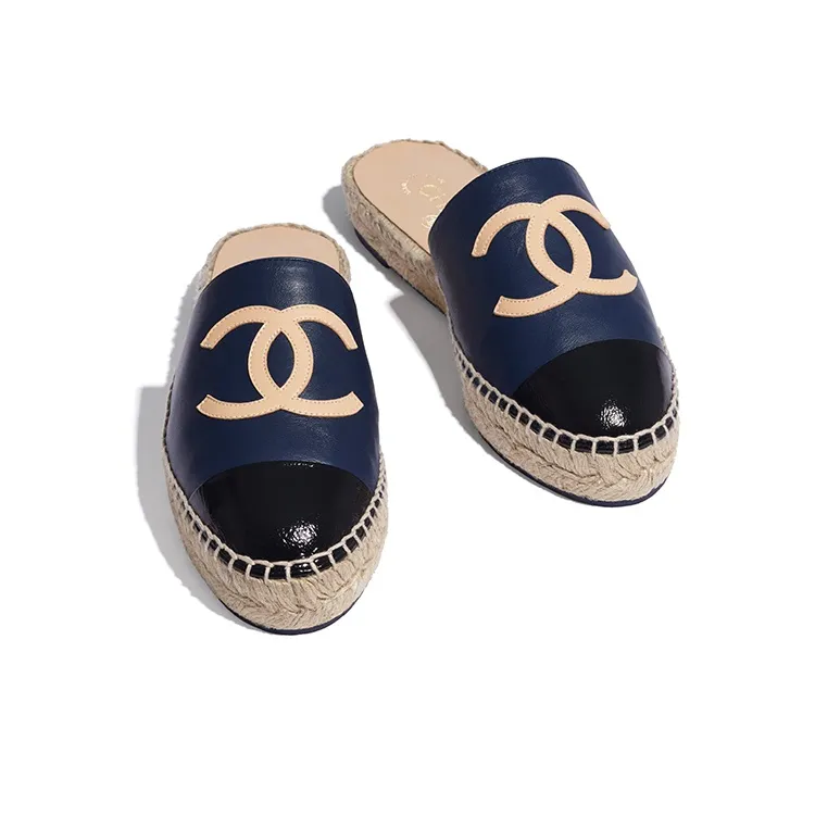 CHANEL Rubber Sole Abrasion Resistant Closed Toe Slippers Women's Dark Blue-2