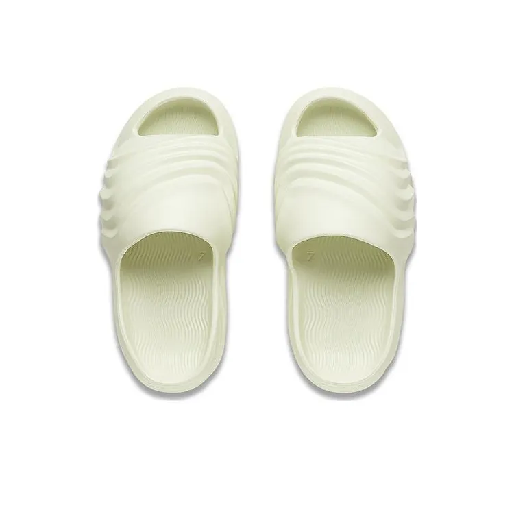 LiNing Quiet Abrasion Resistant Slide Slippers Women's Light Fruit Green-3