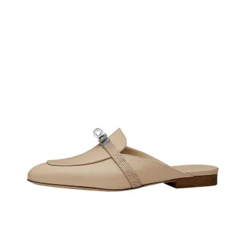 HERMES Oz Closed Toe Slippers Women's Saraz Beige
