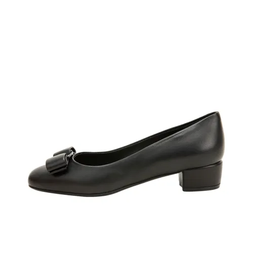 Ferragamo Vara High Heels Women's Low-Top Black