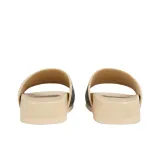 Gucci Baskets blanches à logo