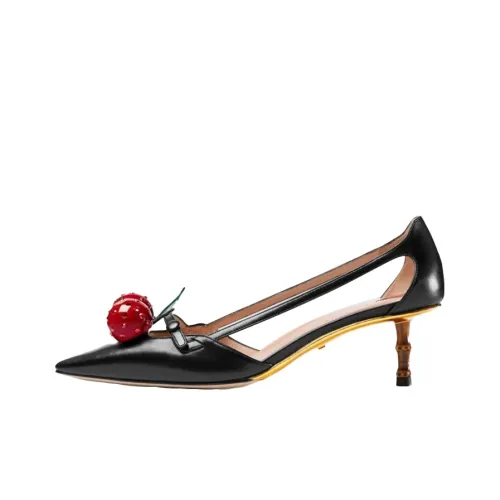 GUCCI Leather Cherry Pumps