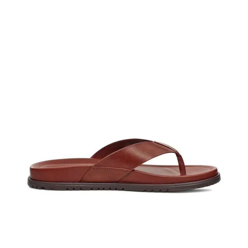 UGG Wainscott Stylish Sandals Men's Brown-1