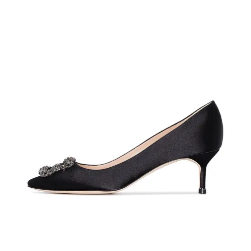 MANOLO BLAHNIK Hangisi Silk Satin Pumps