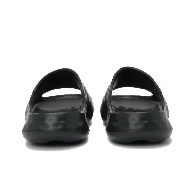 New Balance Fresh Foam Mrshn 'Blacktop'-3