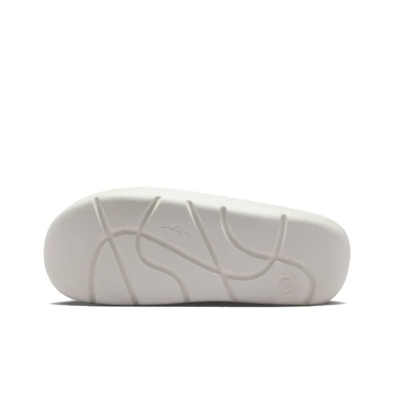 Jordan Post Slide Sail Metallic Gold-3