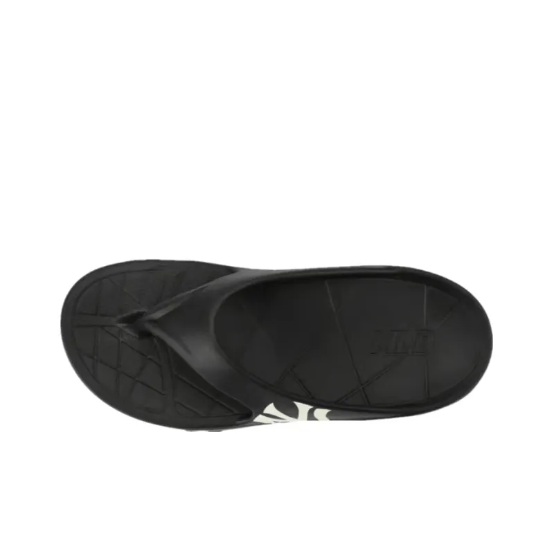 MLB Slipper Graffiti Slip Resistant Flip Flops Unisex Black-2