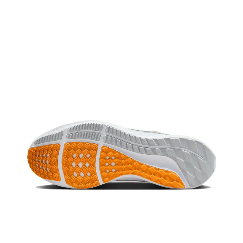 Nike Pegasus 40 Tennessee-5