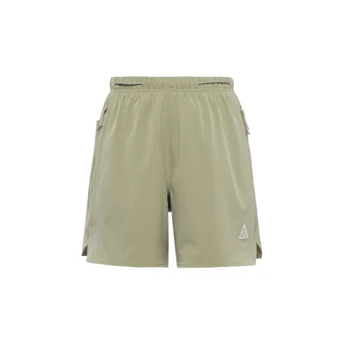 Nike Casual Shorts Men Green