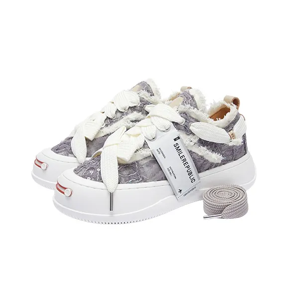 SMILEREPUBLIC Silver Frost Rose Height Increasing Low-Top Canvas Shoes Unisex Gray-2