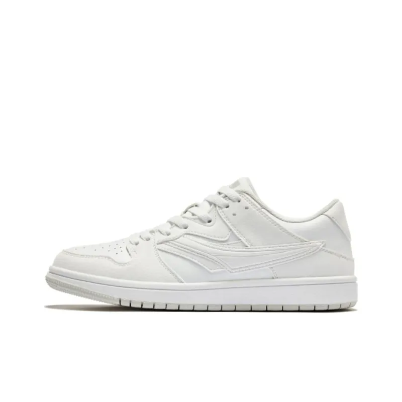 QIAODAN Wear resistant Lightweight Breathable And Non slip. Low Top Skateboard Shoes Men's White-0