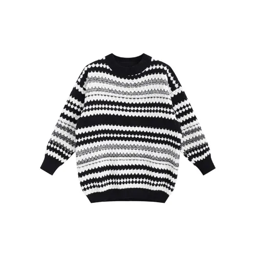 Garbege Knitwear Women's Black/White Stripes