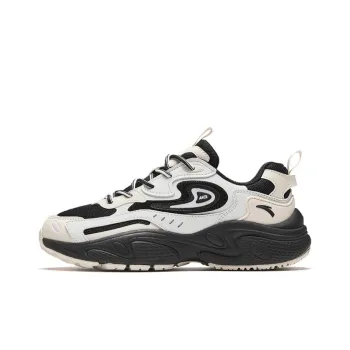 Anta Starlight Slip Resistant Coverage Low Top Chunky Sneakers Women's Black