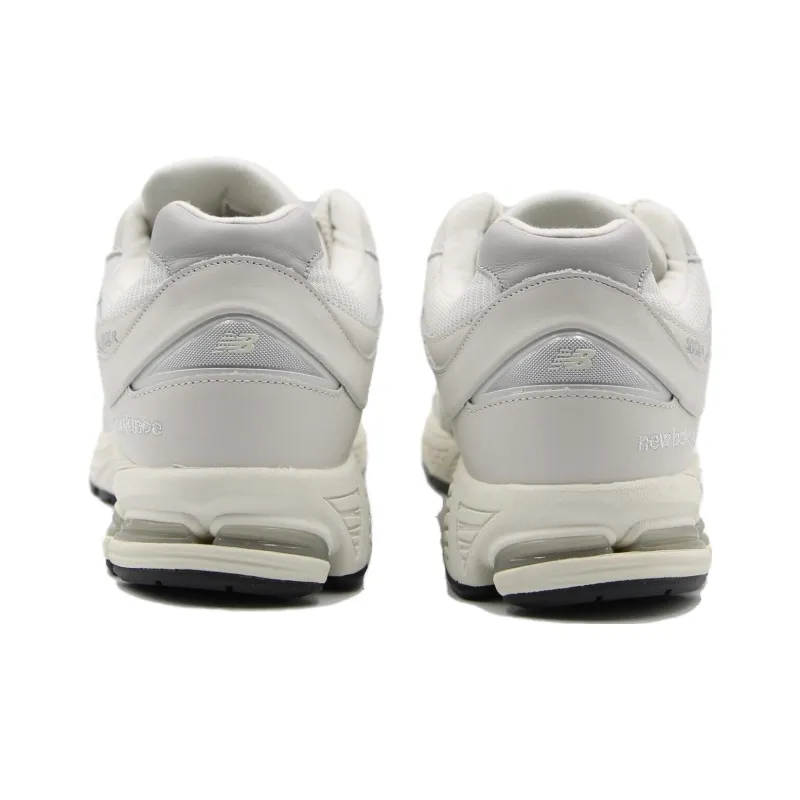 New Balance 2002R Linen Fog Rain Cloud-3