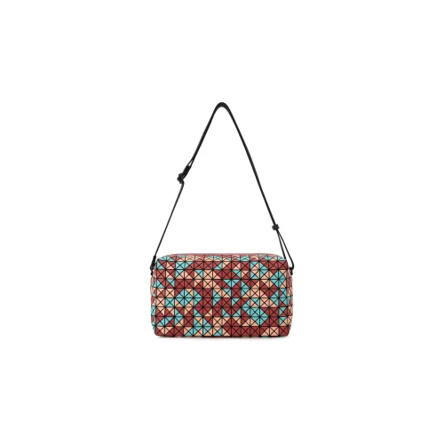 ISSEY MIYAKE Saddle Nylon Camera Bag, Crossbody Bag, Shoulder Bag Women's Red