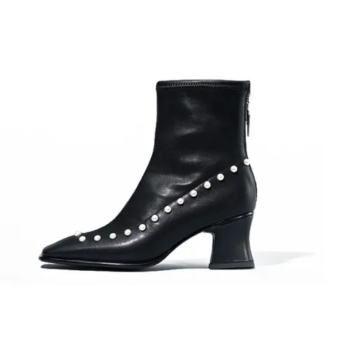 IT'S TOASTED Ankle Boots Women's Black